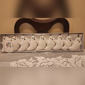 Novogratz White Ghost Wall Decor